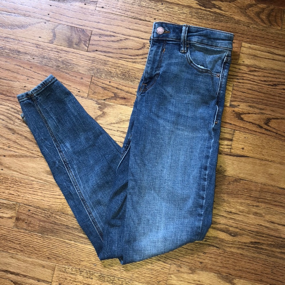 Old Navy Dark Washed Jeans
